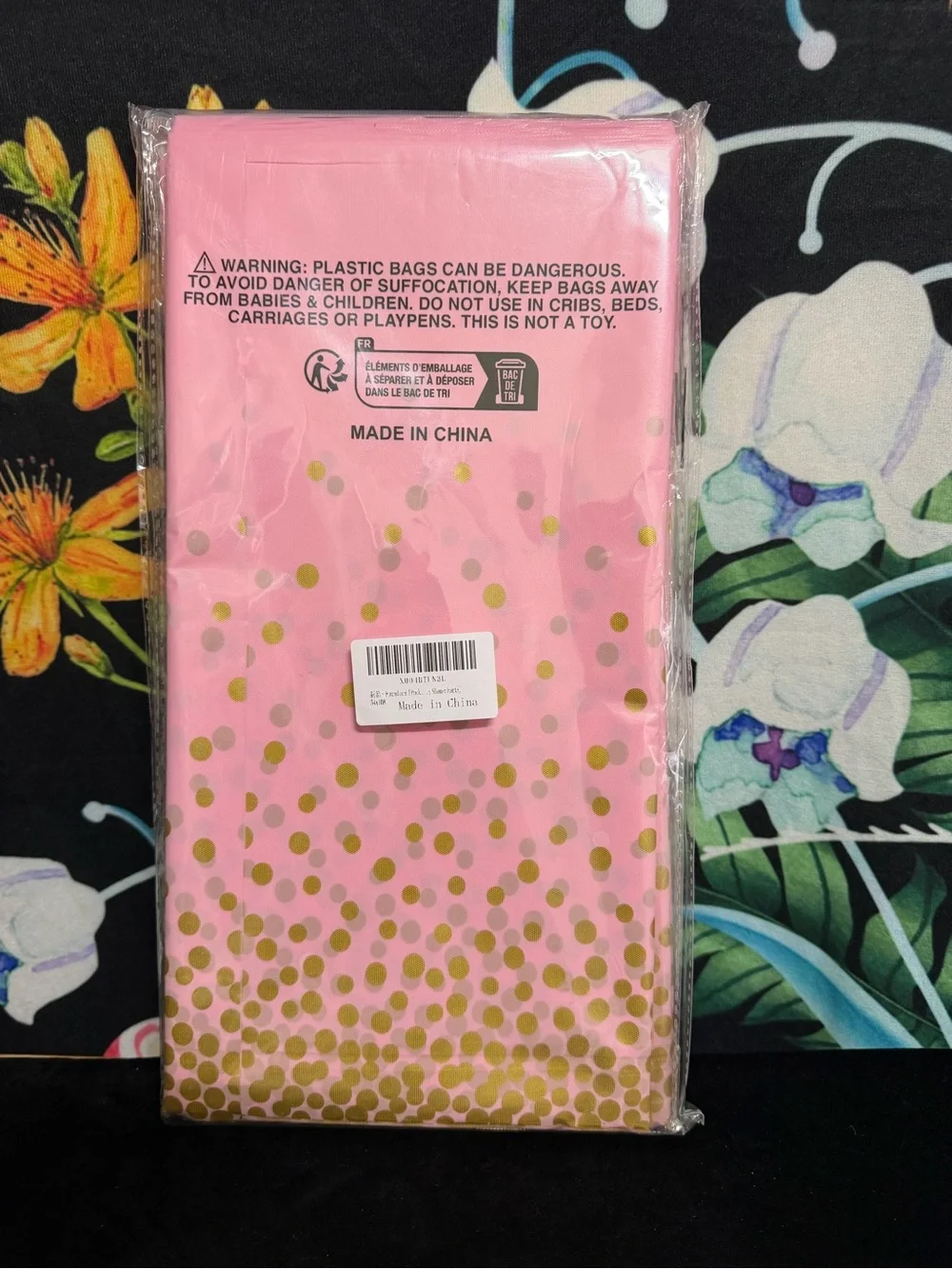 Plastic Tablecover - Pink with Gold Dots